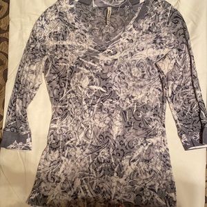 Women’s shirt